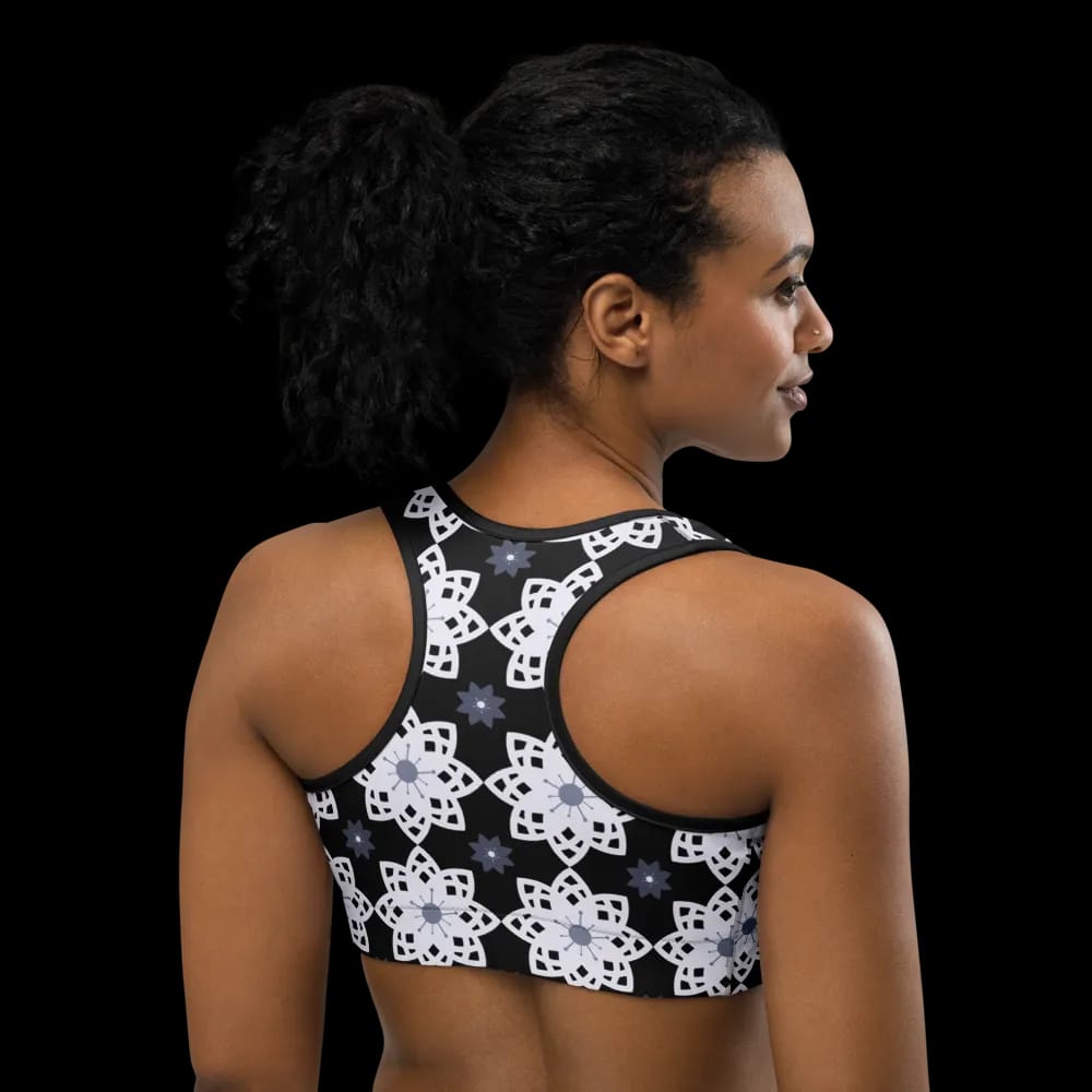 Geometric Snowflake Print Sports Bra image
